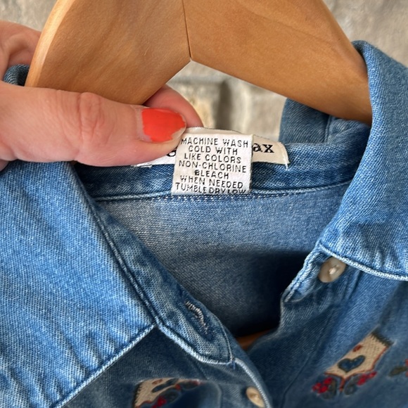 Vintage Maggie & Max Cottagecore Denim Button Down Shirt Size Medium - Picture 12 of 12